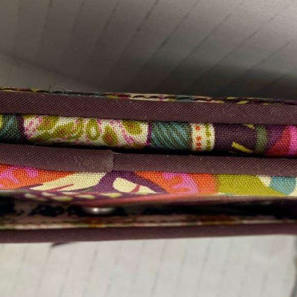 Vera Bradley Heirloom Paisley Wallet‎ - Picture 5 of 9